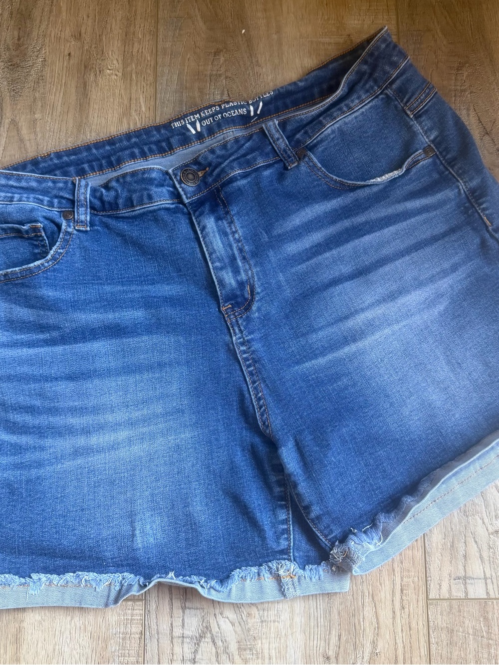 Grace & Lace Blue Frayed Hem Denim Shorts